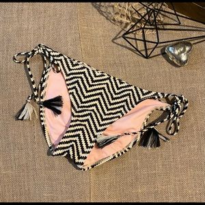 NWOT Xhileration Black/Cream Chevron String Bikini Bottoms Sizes XS and M